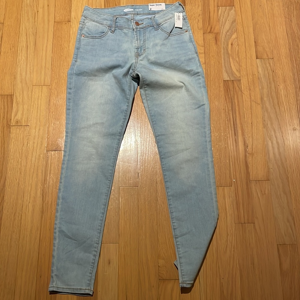 *NWT* Old Navy High-Waisted Super Skinny Jeans